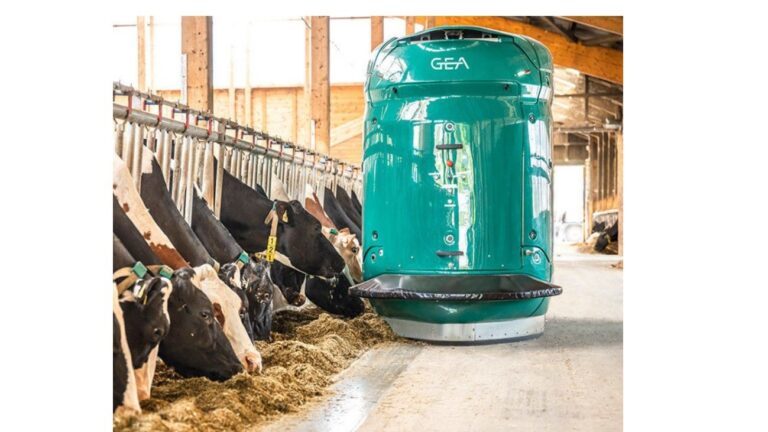 DAIRYFEED F4500 – GEAUTOMATISEERDE VOERROBOT