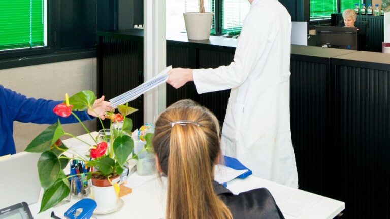 Sales support & registration officer (M/V)