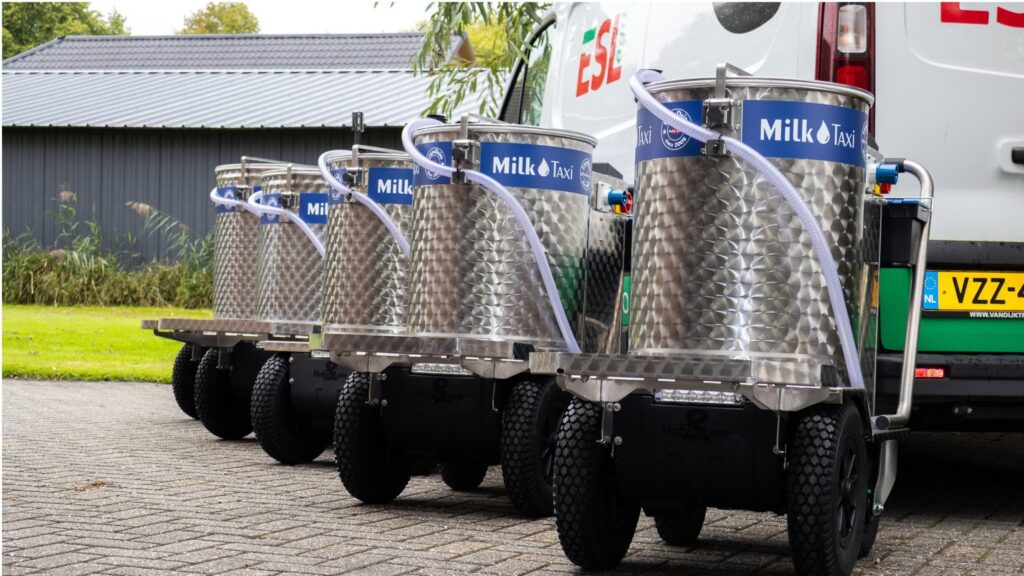 Melktaxi voor kalveropfok | Holm & Laue