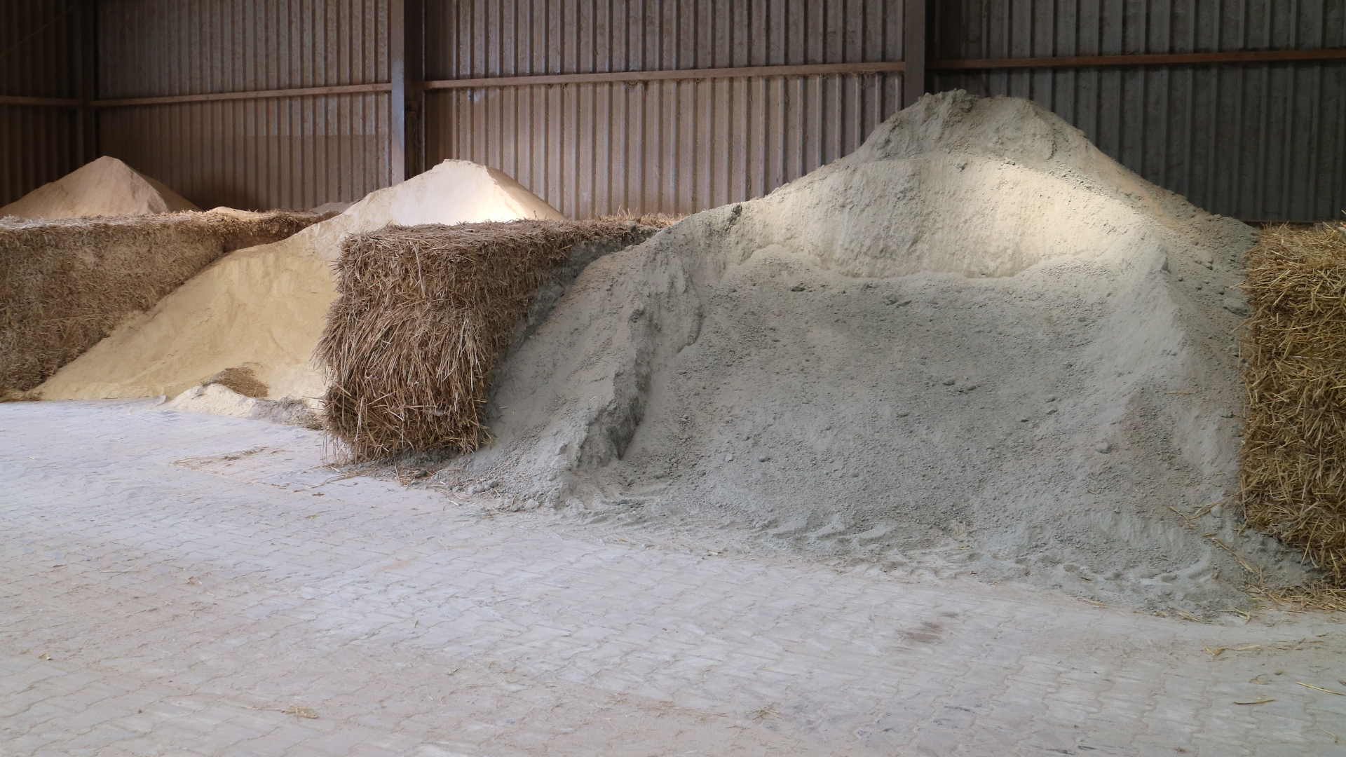 Viehhalter mit tiefen Katzentoiletten entscheiden sich oft für Lava3 lose
