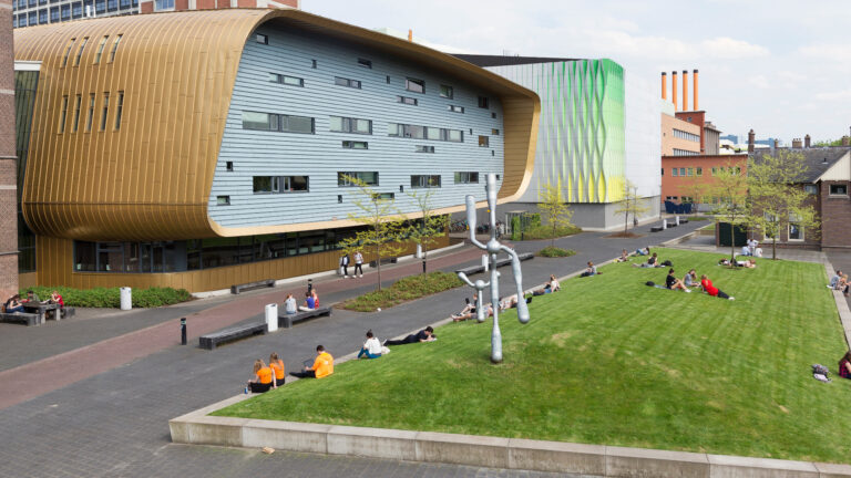 Maas & Hagoort: Realiseer smart buildings draadloos met Casambi