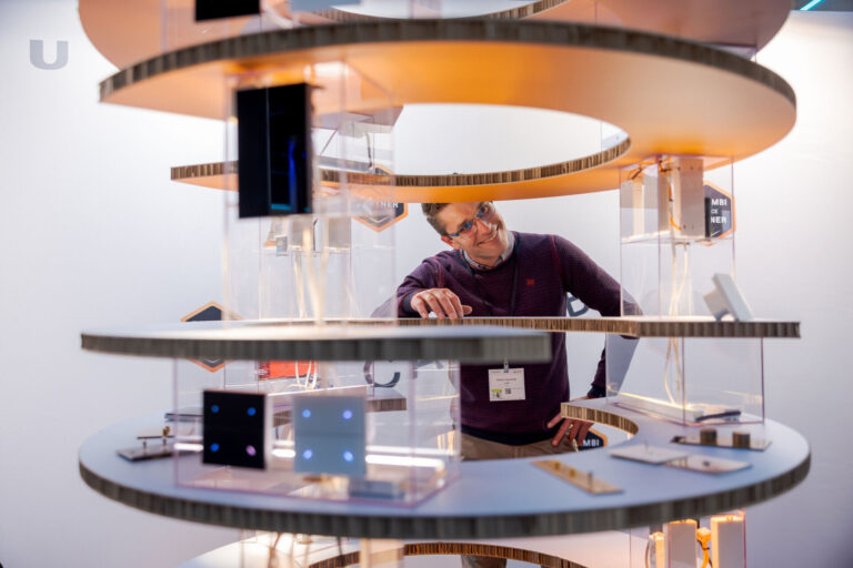 20251119_FutureLighting-JoniIsraeli-161-3E4A3971