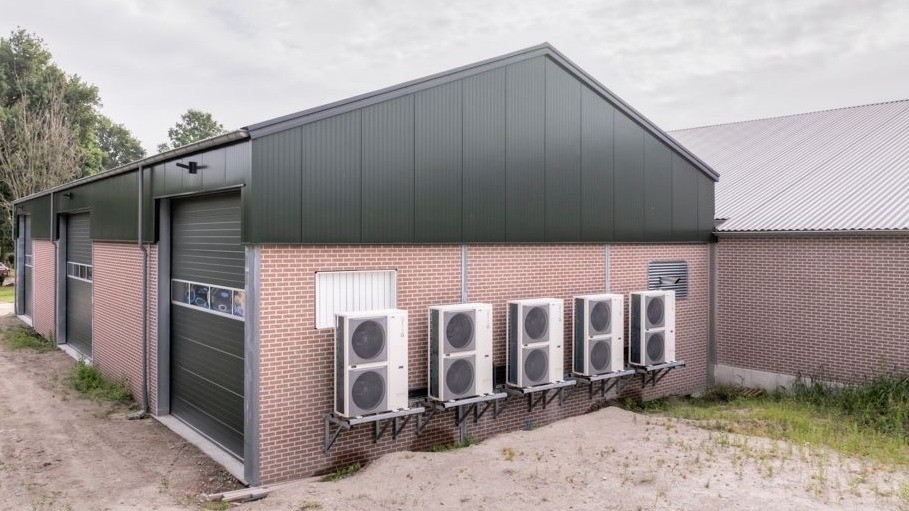 KVS3 + Clivet Wärmepumpen: intelligentes Energiemanagement und nachhaltige Wärme. Dank ihrer industriellen Herkunft sind Clivet Wärmepumpen robust, zuverlässig und ideal für die Landwirtschaft.