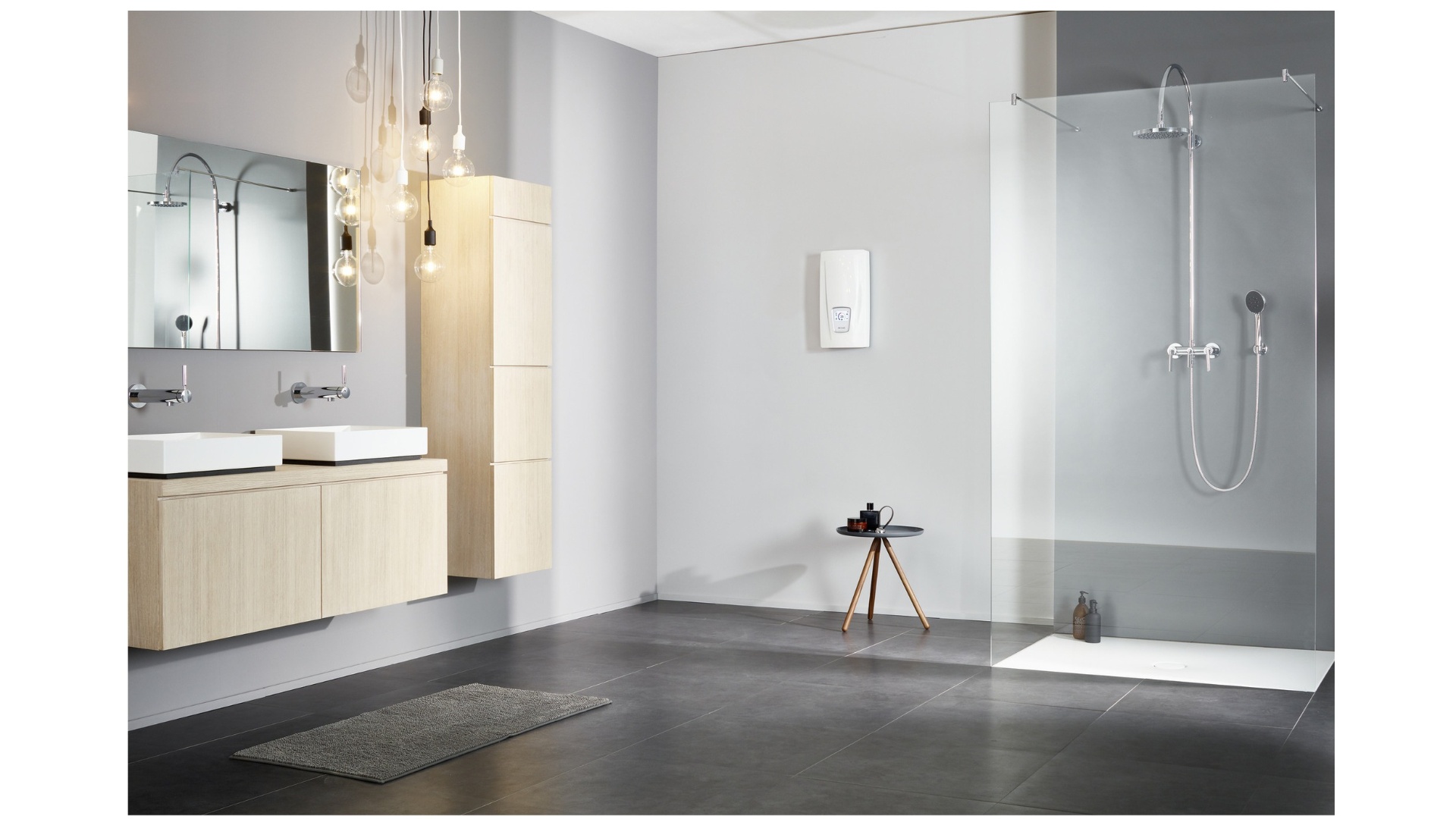 Gasvrij wonen of werken? Verwarm uw tapwater elektrisch en hergebruik de restwarmte van het douchewater.