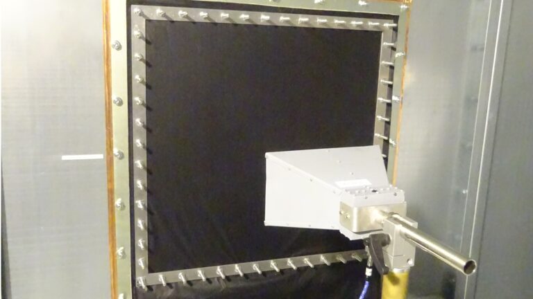 Tests d’efficacité du blindage électromagnétique des matériaux