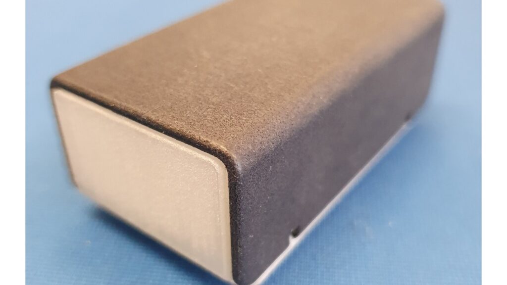 BeaciniX: smart Beacon for indoor and harsh environment applications