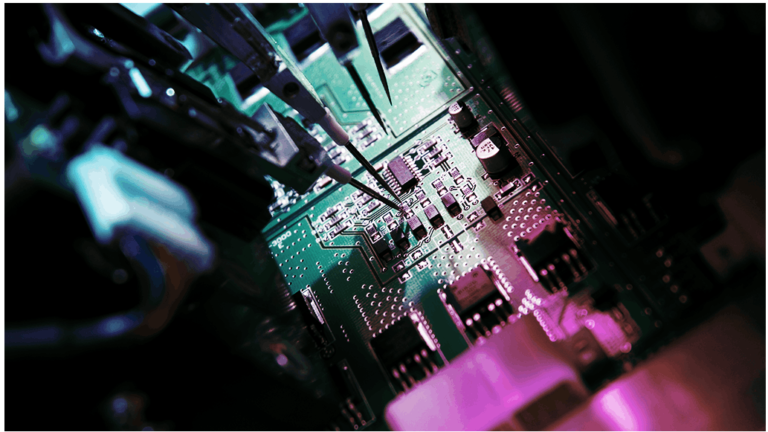 Funktionstests von Leiterplatten oder elektronischen Geräten (Testing für Hardware)