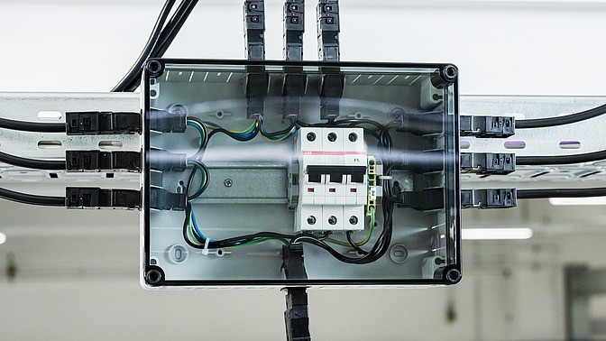 TKS – Pluggable electrical installations