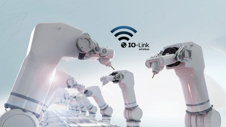 IO-Link Wireless Sensor –  communication at a new level