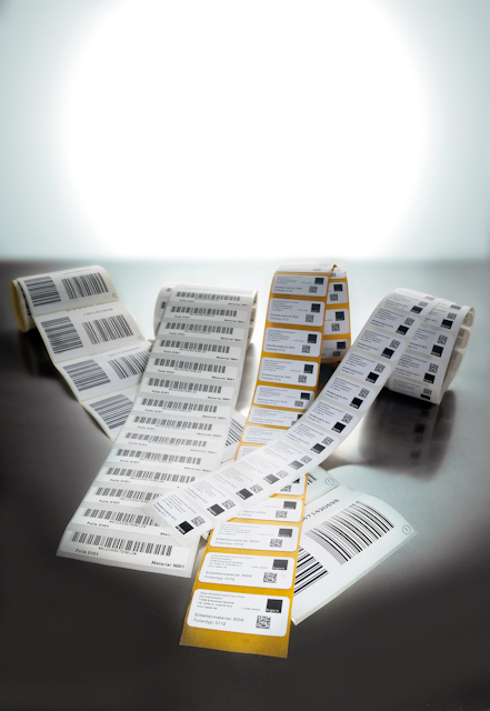 Labels and transfer foil