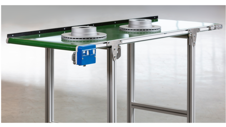 Supply and discharge conveyor technology