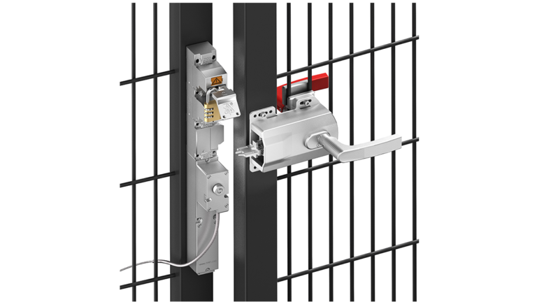 Safety switch and trapped key interlock system