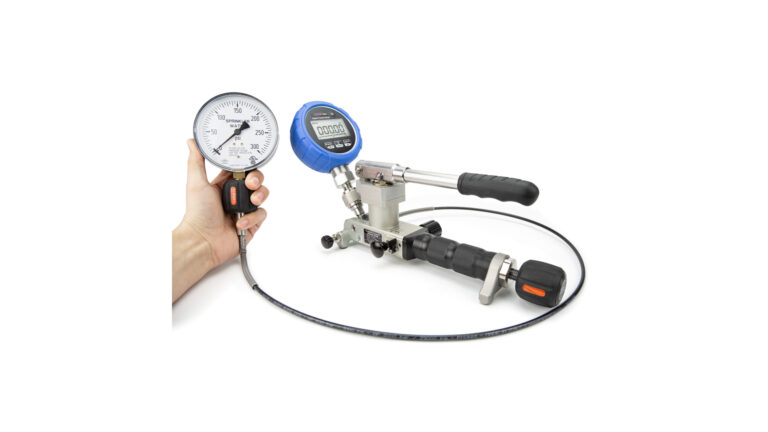 ADT 992 and ADT 993 Handheld Pneumatic Pressure Pumps
