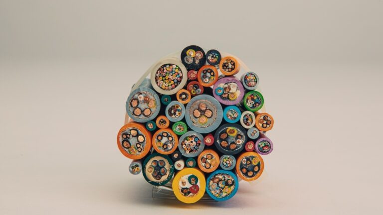 Kabel und Leitungen für jeden Einsatz.