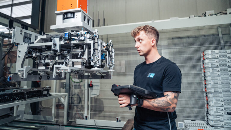 Retrofit-Experte (m/w/d) im Bereich Customer Service & Support Schwerpunkt Anlagenprogrammierung KUKA-Steuerungen & SPS-Automatisierung