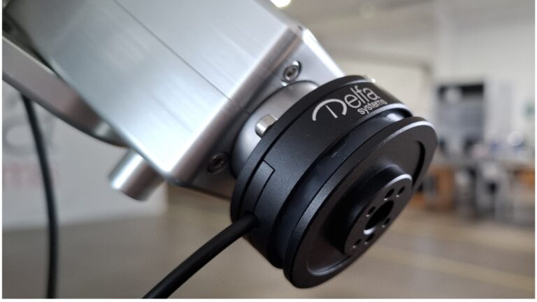 Delfa AxIIIs – Miniatur 3-Achs Kraft/Momenten-Sensor