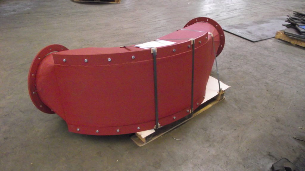 Innengepanzerter Kastenrohrbogen mit wechselbarer Außenwand