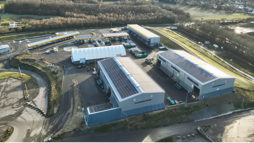 LÜRA Saddle Roof Halls