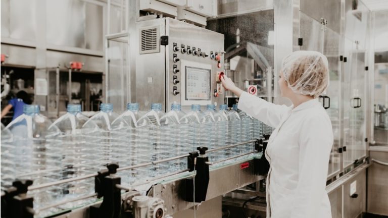 Mit UWT zu mehr Effektivität und Langlebigkeit in der Kunststoffbranche