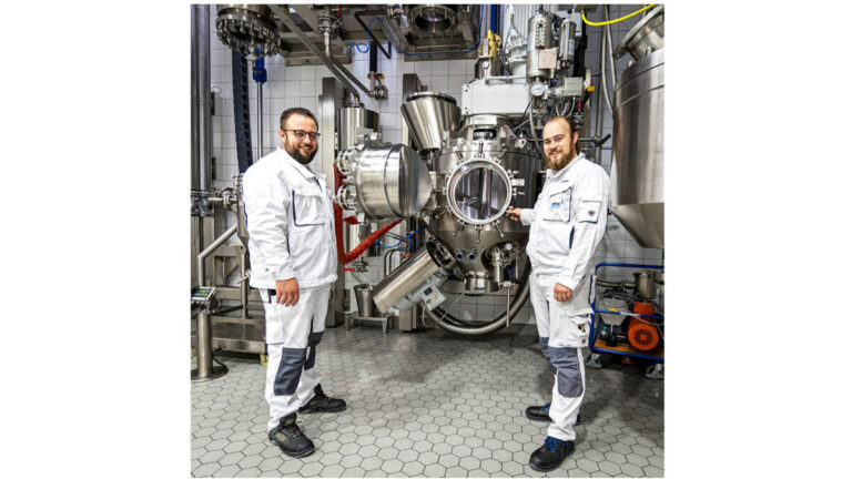 Hochtemperatur-Reaktoren im amixon® Technikum