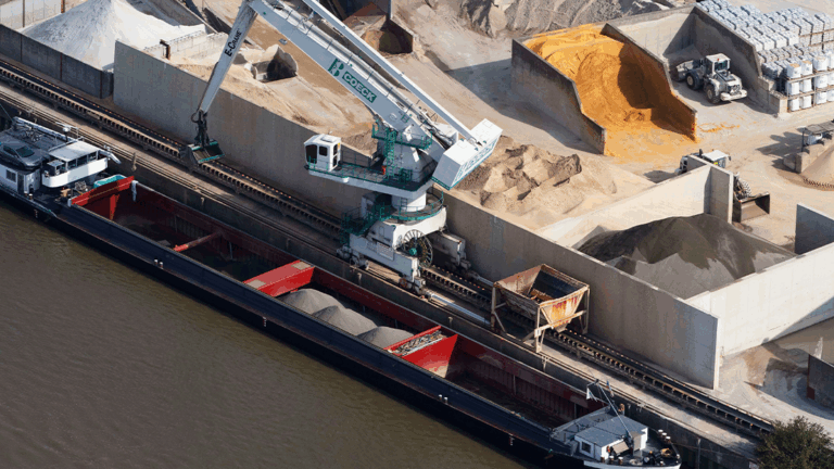 OP&Eacute;RATEUR DE GRUE