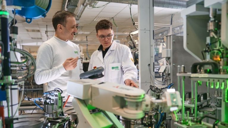 Application Engineer (m/w/d) Academic Programs