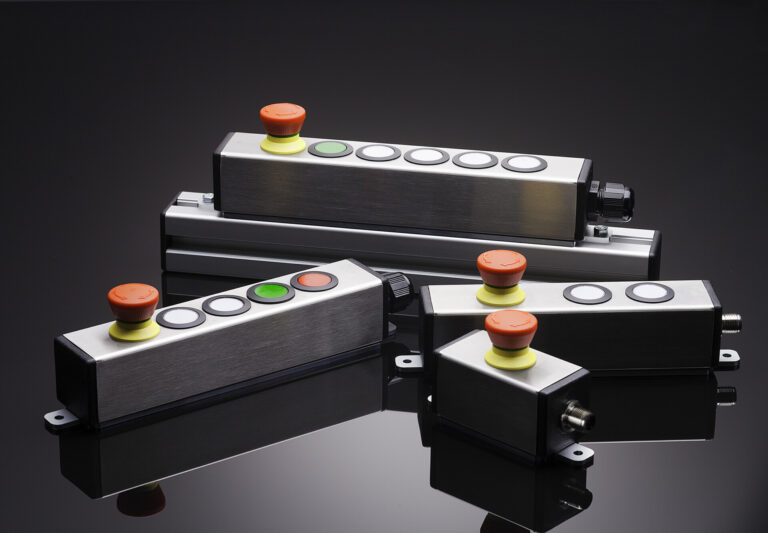 stainless steel enclosure specially designed for the mounting to profile rails