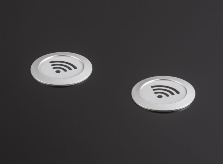 WLAN-Adapter integriert sich in Befehlsgeräteprogramm