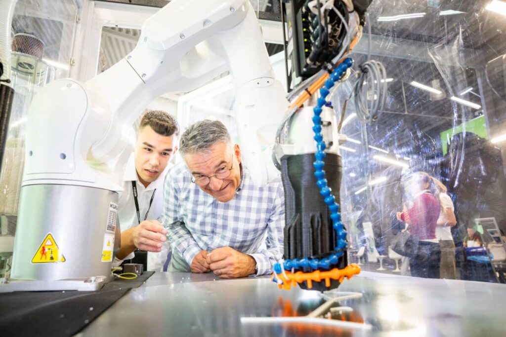 3D-Druck mit Roboter-Arm auf der KPA Leipzig/ Schkeuditz 2026