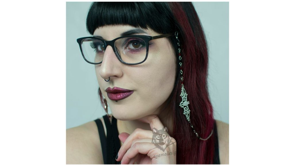 Chaînes à lunettes faites à la main