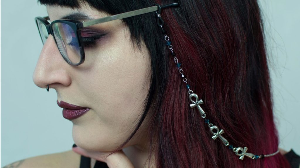 Handmade glasses chains