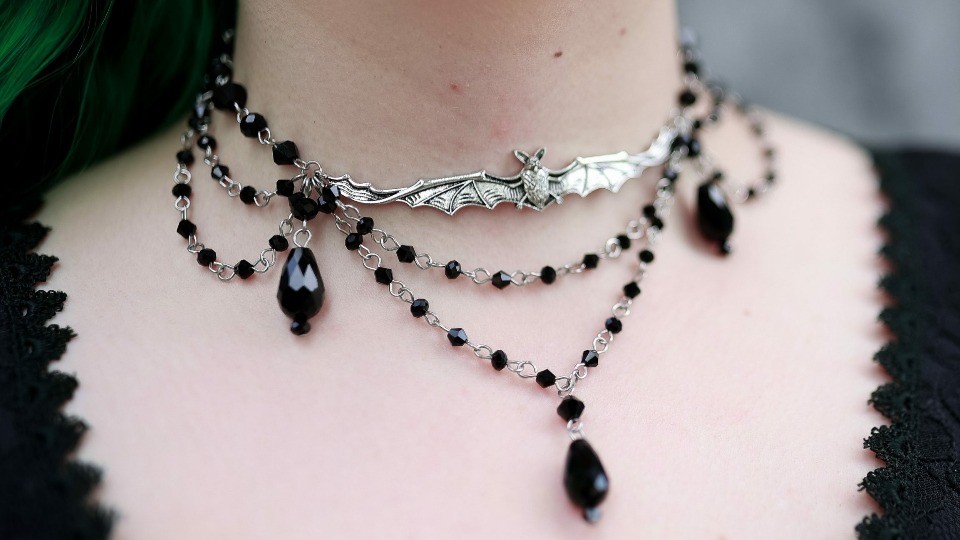 Handmade elegant beaded necklaces