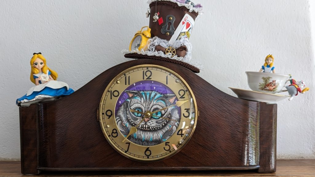 Alice in wonderland clock