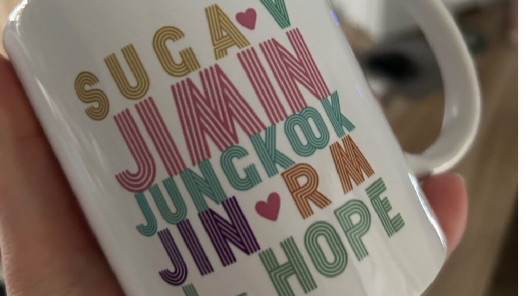 Mugs (K-pop)