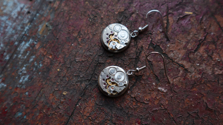 Elegant classic mechanical steampunk earrings