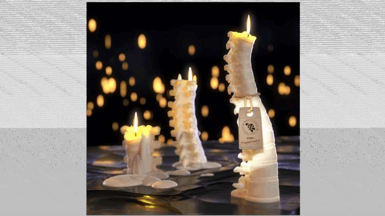 Bougies en cire d’abeille imprimées en 3D, offrant une lueur naturelle pour une immersion totale—idéales pour vos LARP ou jeux de table