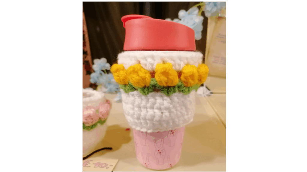 Spring mug cozy