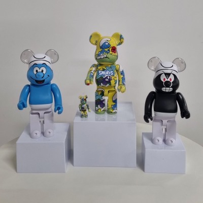 smurf bearbricks