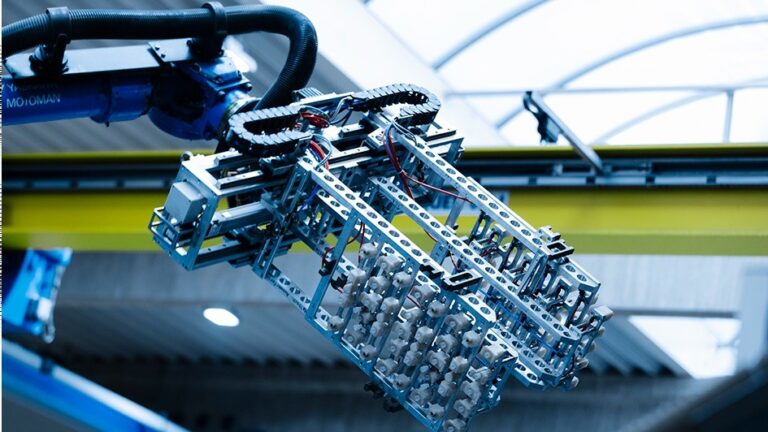 Highly Automated Production: Automated Robot Gripper