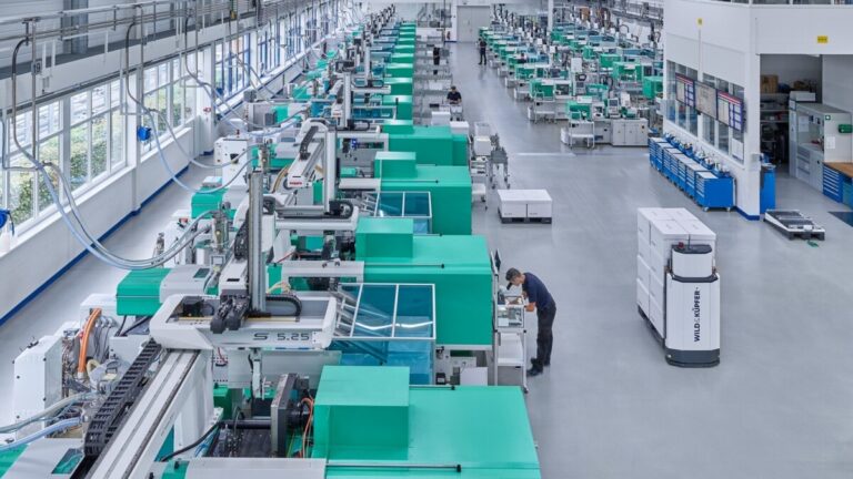 Kunststofftechnologe:in für die Industrie- und MedTech Bereiche 80-100%