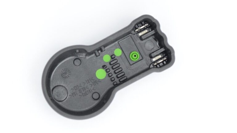 INTELLIGENTES SPRITZGIESSEN: REIFENDRUCKSENSORIK &bdquo;AUS EINEM GUSS&ldquo;