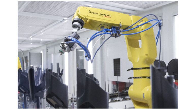 Automatisierte Lackierung mittels Roboter