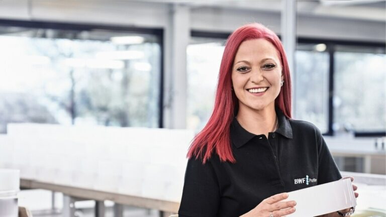 Produktionsmitarbeiter (m/w/d) in der Bearbeitung und Montage von Kunststoffteilen