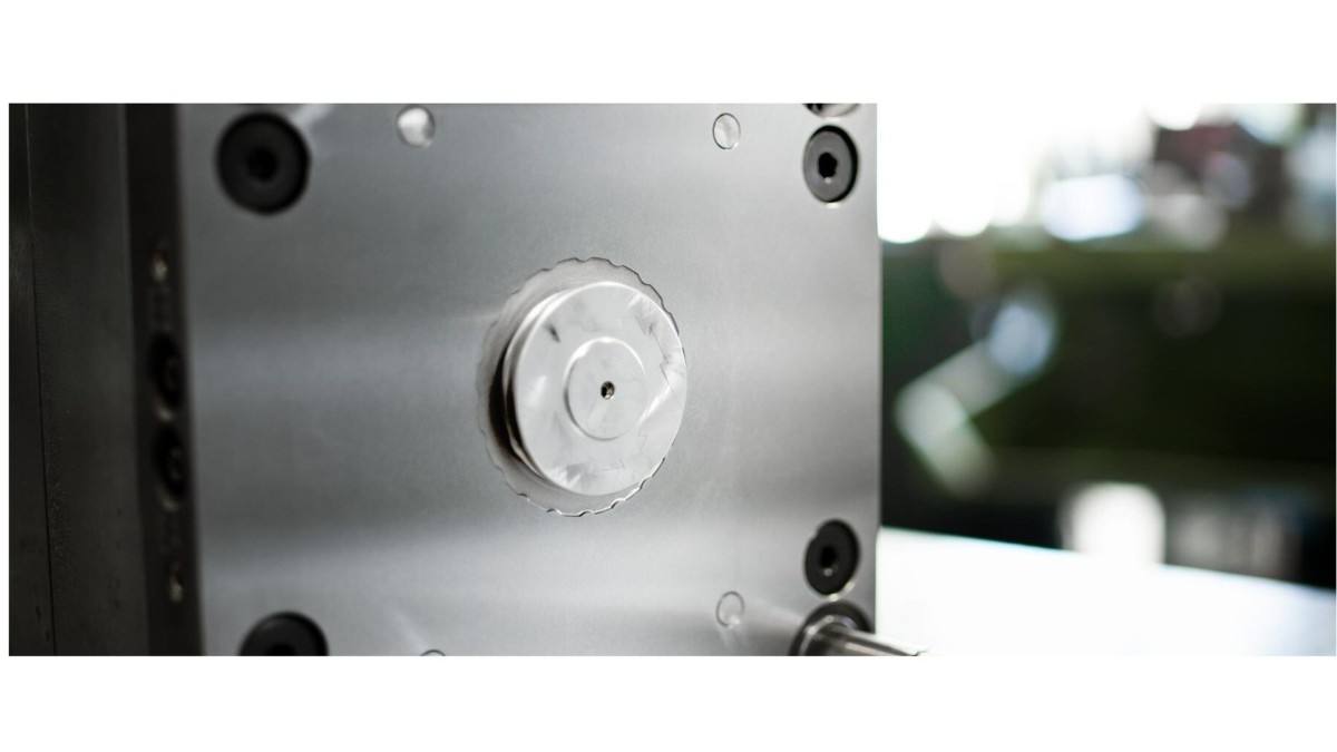 Komplexe Hinterschneidungen entformen wir mit Einfallkern.