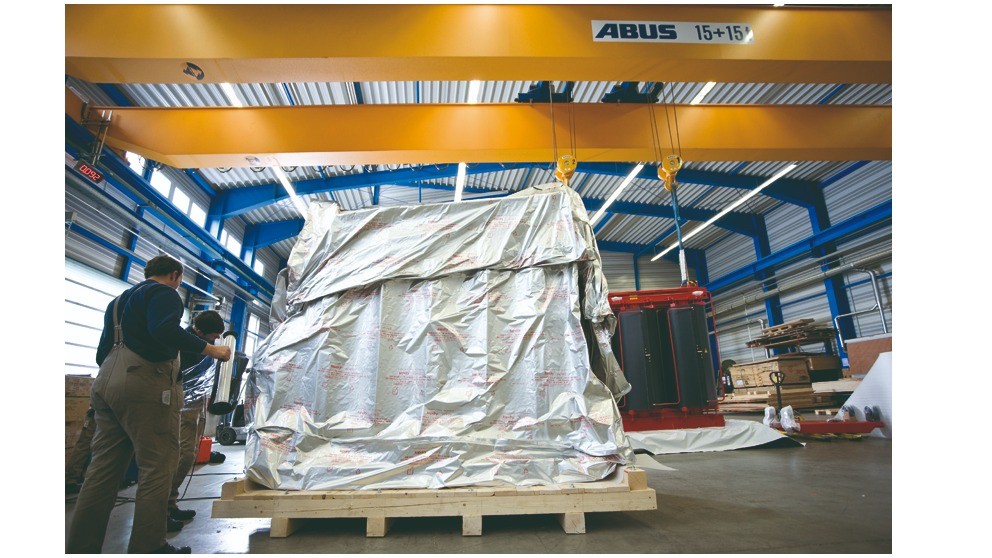 CORROSION PROTECTION Transport packaging, export packaging, overseas packaging, packaging for long-term storage Hoods & inserts made of aluminum composite, VCI intercept or LD-PE film… amazingly easy to the target