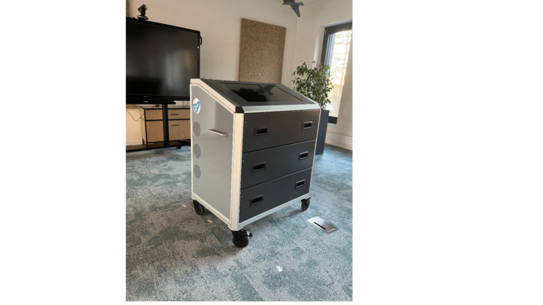 Learning desk for VR-glasses