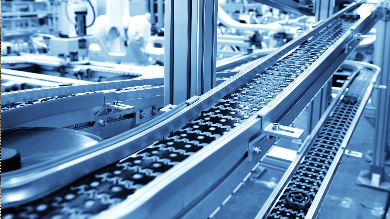 Designing conveyor technology safely – with DINA & STIWA