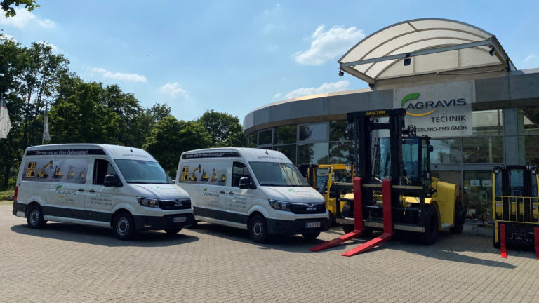 Your Service in best hands by us