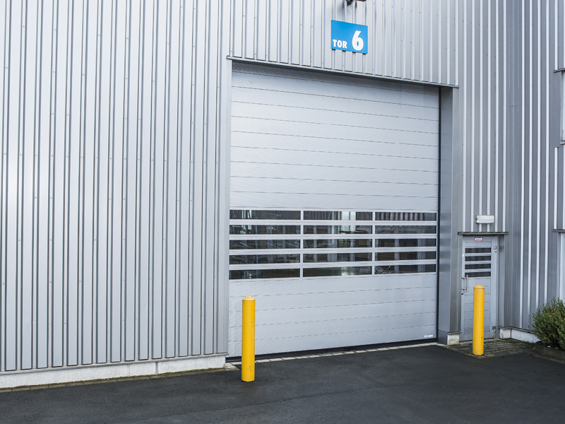 RTS 4000 PU 42 – Insulated high-speed door with rigid door curtain
