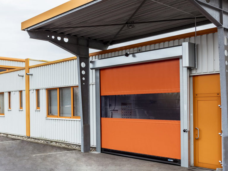 S 2020 SEL Innen- und Außentor mit SoftEdge und Anti-Crash